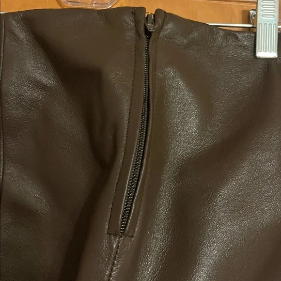 Dialogue Women's Brown Leather Pants - Picture 2 of 4